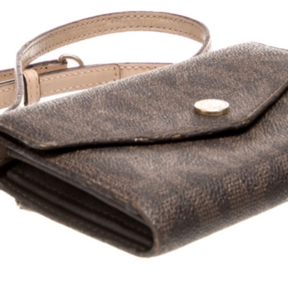 Michael Kors Crossbody Bag - Picture 5 of 8